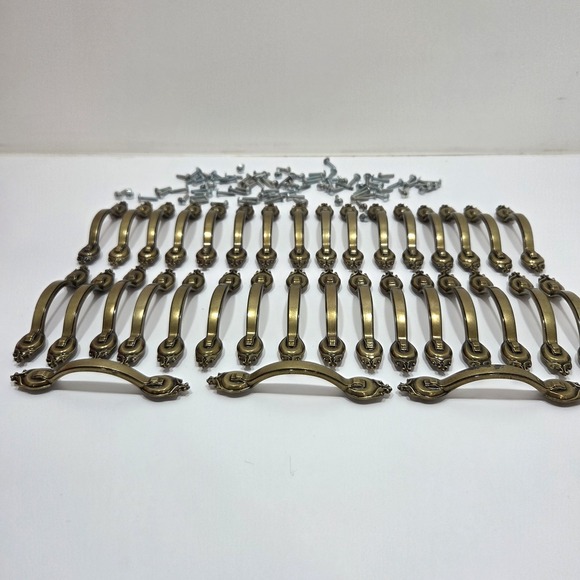 35 AMEROCK PULL HANDLES 735-1 WITH SCREWS - Picture 3 of 12